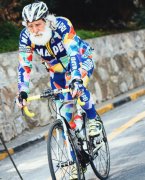 5ab7f5aa6a5dd_Olmanonbike.thumb.png.be74dd8c7495bed6e641c1ce8b797fdc.png