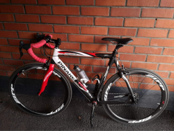 Pinarello Paris Carbon.png
